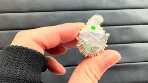 三彩氷翡翠カービング&プチルース