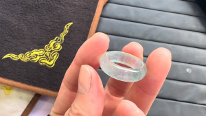 高級くりぬき氷翡翠リング