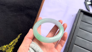 高級氷翡翠バングル