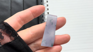 アイスラベンダー翡翠原石