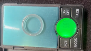 くりぬき氷翡翠リング　スレンダークィーン