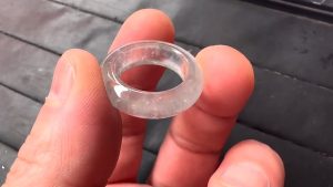 高級くりぬき氷翡翠リング