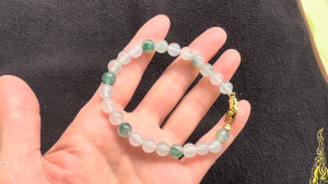 氷翡翠ビーズブレスレット　祭り太鼓