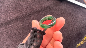 くりぬき氷翡翠リング　緑のオフェリア