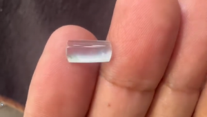 氷翡翠ルース　ファンシーアイス
