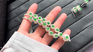 ろうかん翡翠セットルース