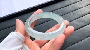 高級氷翡翠バングル　アクアリング