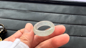 くりぬき氷翡翠リング