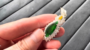 イエロー&ろうかん翡翠ペアルース