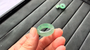 高級くりぬき氷翡翠リング＆ペンダント　うるわし