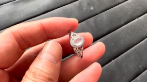 格安氷翡翠ファッションリング　清純