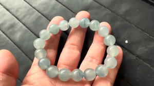 ポロンビーズブレスレット