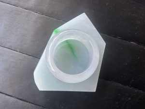 本翡翠原石　閃翠光