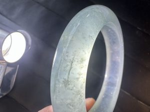 高級氷翡翠バングル　威風堂々