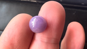 ラベンダー翡翠ルース　藤丸子