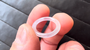 くりぬき氷翡翠リング　淡き光