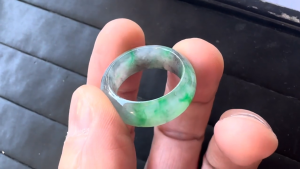 くりぬき氷翡翠リング