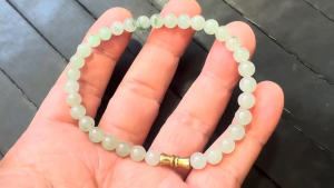氷翡翠ビーズブレスレット　