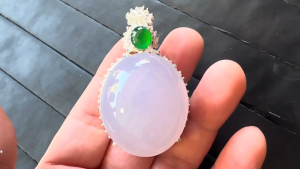 高級ろうかん&ラベンダー翡翠ペアルース