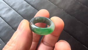 くりぬき氷翡翠リング