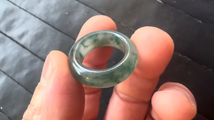 くりぬき氷翡翠リング