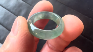 くりぬき氷翡翠リング