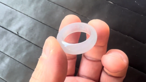 くりぬき氷翡翠リング