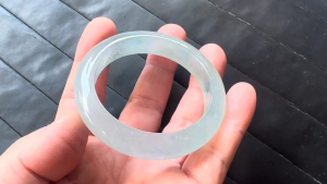 高級氷翡翠バングル