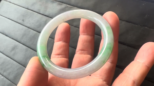 プリンセスバングル　せりな