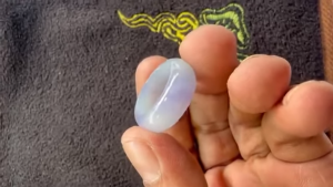 くりぬきラベンダー翡翠リング