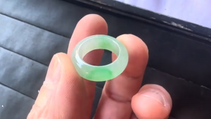 くりぬき氷翡翠リング　翠の君