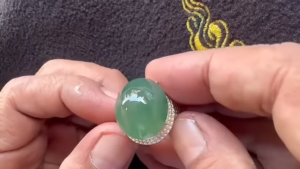 ブルーグリーン翡翠ルース