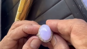 格安ラベンダー翡翠ルース　うすべに