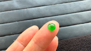 ろうかん翡翠ルース