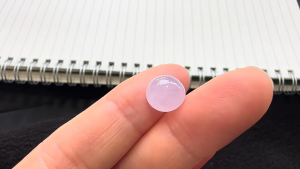 アイスラベンダー翡翠ルース　あやめ藤