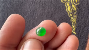 ろうかん翡翠ルース　エスメロード