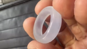 高級くりぬき氷翡翠リング　純と粋