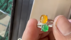 格安イエロー＆ろうかん翡翠ペアルースファッションリング