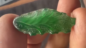 アイスろうかん翡翠カービング　ストレンジリーフ