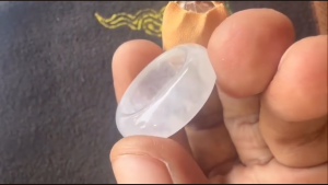 くりぬき氷翡翠リング　ホワイトライト