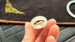 くりぬき氷翡翠リング