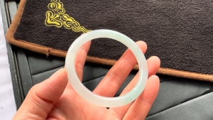 アイスプリンセスバングル　シャローナ