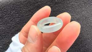 くりぬき氷翡翠リング