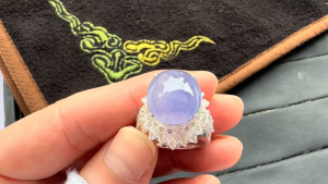 高級アイスラベンダー翡翠ルース　ご参考まで