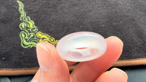 高級くりぬき氷翡翠リング　光悦