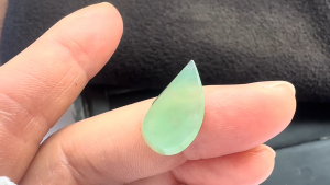 ろうかん翡翠プレートルース　ティアドロ