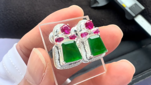 ろうかん翡翠ペアルース　みずほ台