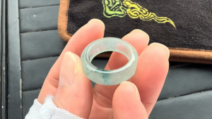 くりぬき氷翡翠リング　ご参考