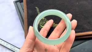 高級氷翡翠バングル　平安絵巻