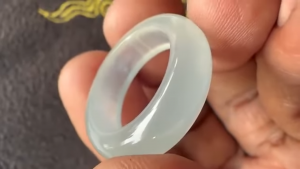 くりぬき氷翡翠リング